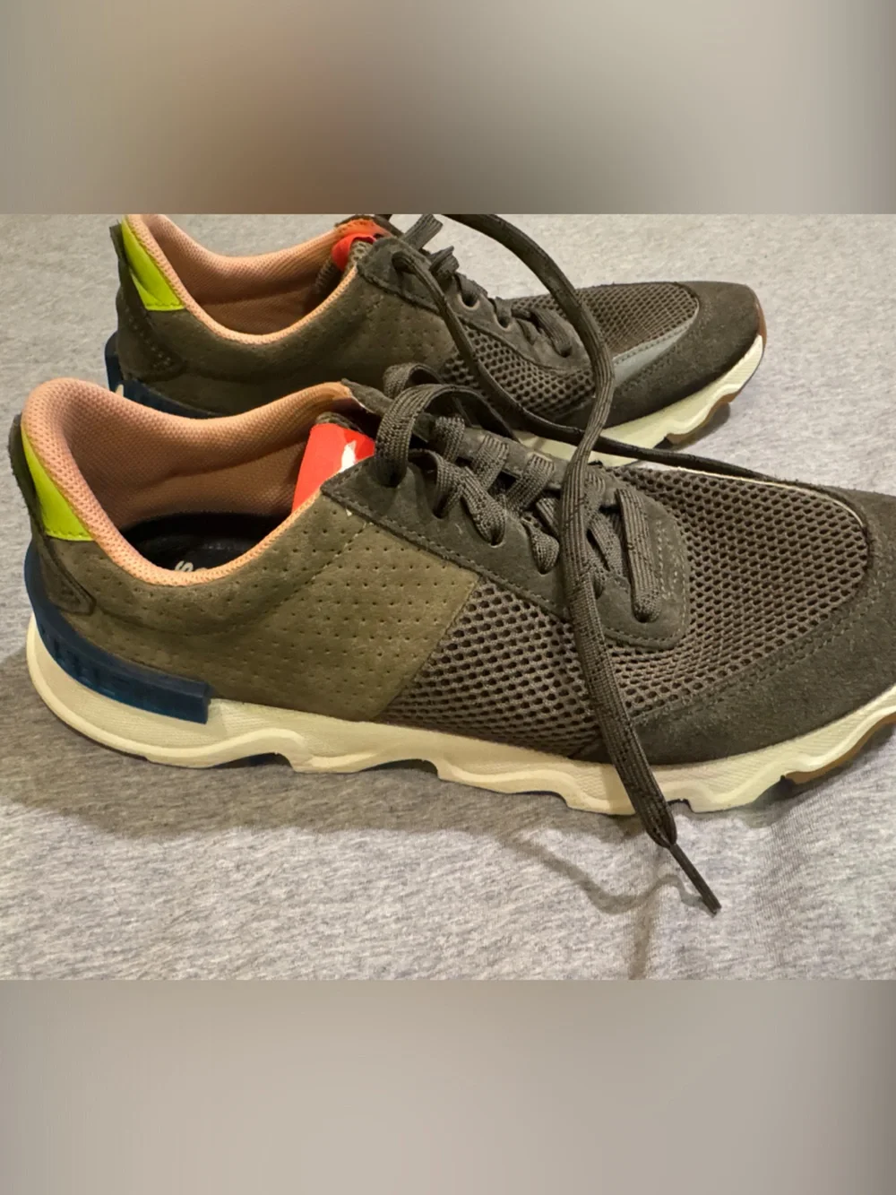 Sorel Kinetic Lite Lace Olive Green Sneakers with Pink and Blue Accents